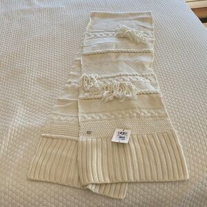 UGG Winter Scarf  NWT